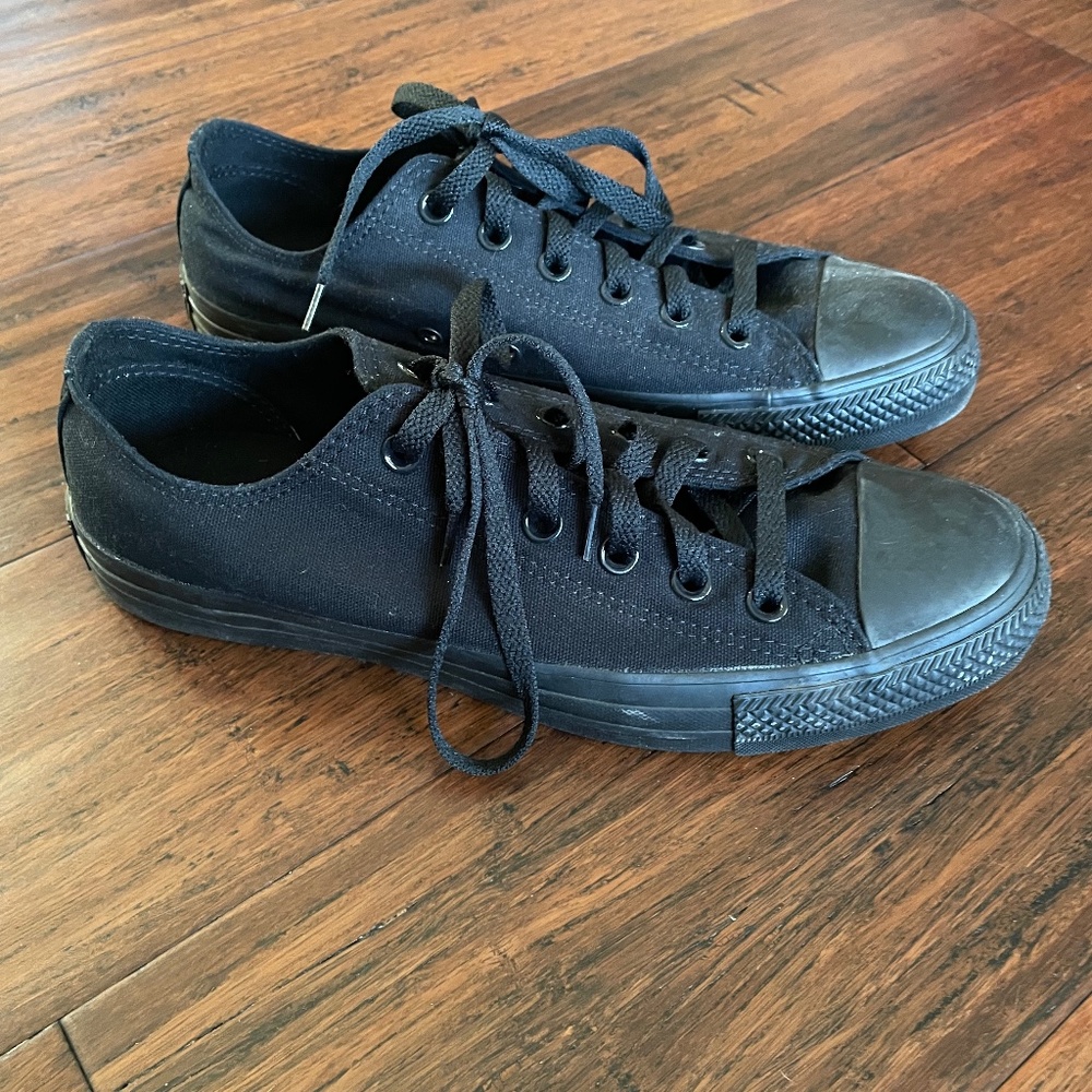 Men’s converse